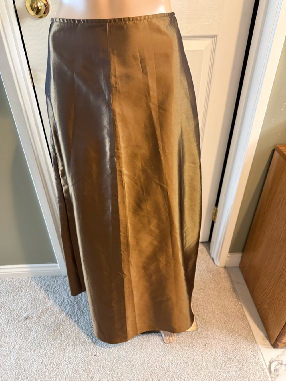 Y2K Ronni Nicole by Ouida Iridescent Bronze Satin Maxi Skirt M Trending Fall - Picture 2 of 11